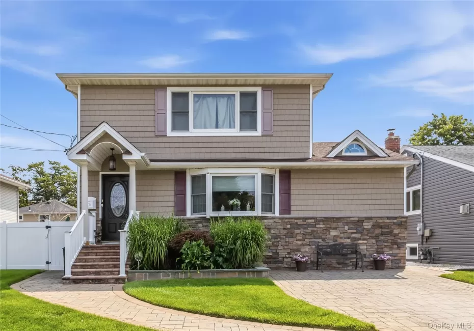 1761 Harold Avenue, Hempstead, NY, 3 Bedrooms Bedrooms, 12 Rooms Rooms,3 BathroomsBathrooms,Residential,For Rent,Harold,0,1037501 1761 Harold Avenue, Hempstead, NY, 3 Bedrooms Bedrooms, 12 Rooms Rooms,3 BathroomsBathrooms,Residential,For Rent,Harold,0,1037501