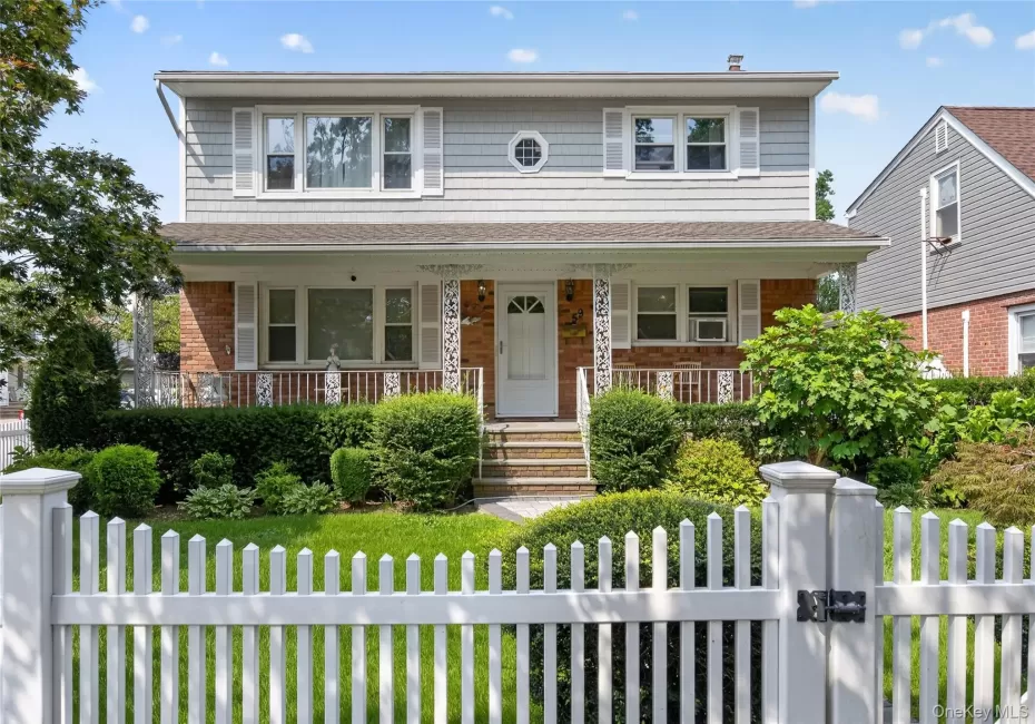 59 Grand Street, North Hempstead, NY, 2 Bedrooms Bedrooms, 4 Rooms Rooms,1 BathroomBathrooms,Residential Lease,For Rent,Grand,0,1035741 59 Grand Street, North Hempstead, NY, 2 Bedrooms Bedrooms, 4 Rooms Rooms,1 BathroomBathrooms,Residential Lease,For Rent,Grand,0,1035741