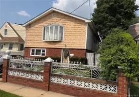 24615 137th Avenue, New York, NY, 5 Bedrooms Bedrooms, 10 Rooms Rooms,3 BathroomsBathrooms,Residential,For Rent,137th,0,1038220 24615 137th Avenue, New York, NY, 5 Bedrooms Bedrooms, 10 Rooms Rooms,3 BathroomsBathrooms,Residential,For Rent,137th,0,1038220