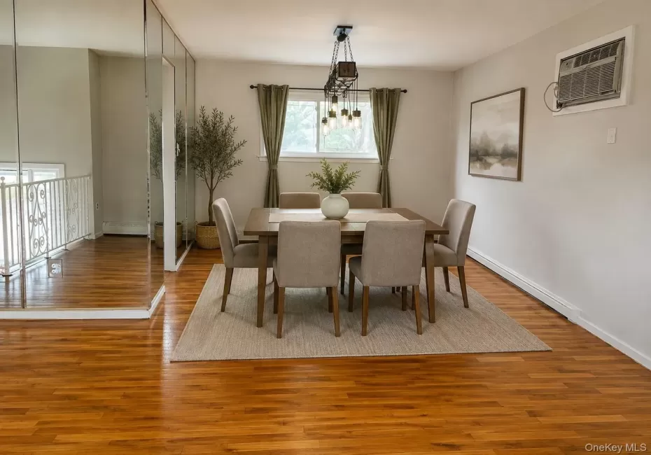 308 Essex Street, Babylon, NY, 2 Bedrooms Bedrooms, 5 Rooms Rooms,1 BathroomBathrooms,Residential Lease,For Rent,Essex,0,1037948 308 Essex Street, Babylon, NY, 2 Bedrooms Bedrooms, 5 Rooms Rooms,1 BathroomBathrooms,Residential Lease,For Rent,Essex,0,1037948