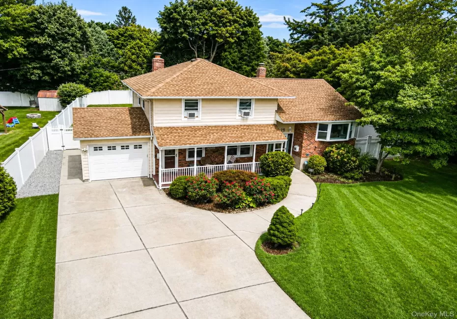 25 Dudley Lane, Smithtown, NY, 3 Bedrooms Bedrooms, 7 Rooms Rooms,1 BathroomBathrooms,Residential,For Rent,Dudley,0,1037257 25 Dudley Lane, Smithtown, NY, 3 Bedrooms Bedrooms, 7 Rooms Rooms,1 BathroomBathrooms,Residential,For Rent,Dudley,0,1037257