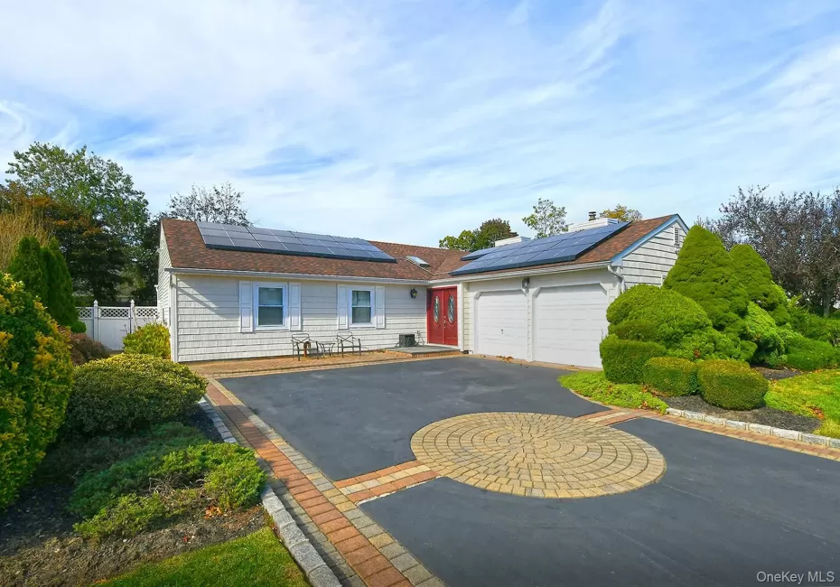 22 Apple Blossom Lane, Brookhaven, NY, 3 Bedrooms Bedrooms, 8 Rooms Rooms,2 BathroomsBathrooms,Residential,For Rent,Apple Blossom,0,1038109 22 Apple Blossom Lane, Brookhaven, NY, 3 Bedrooms Bedrooms, 8 Rooms Rooms,2 BathroomsBathrooms,Residential,For Rent,Apple Blossom,0,1038109