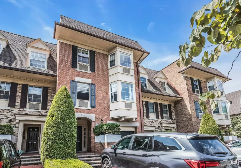 13-24 208th Place, New York, NY, 3 Bedrooms Bedrooms, 6 Rooms Rooms,2 BathroomsBathrooms,Residential,For Rent,208th,0,1034914 13-24 208th Place, New York, NY, 3 Bedrooms Bedrooms, 6 Rooms Rooms,2 BathroomsBathrooms,Residential,For Rent,208th,0,1034914