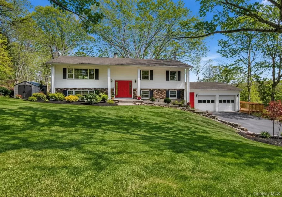 1618 Morningview Drive, Yorktown, NY, 3 Bedrooms Bedrooms, 6 Rooms Rooms,2 BathroomsBathrooms,Residential Lease,For Rent,Morningview,0,1037642 1618 Morningview Drive, Yorktown, NY, 3 Bedrooms Bedrooms, 6 Rooms Rooms,2 BathroomsBathrooms,Residential Lease,For Rent,Morningview,0,1037642