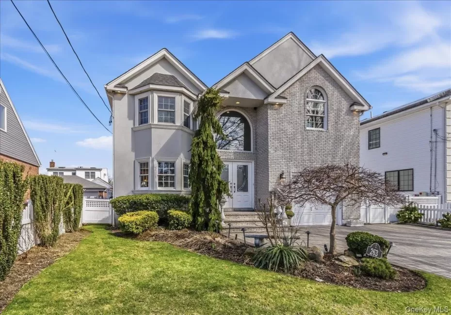 263 James Street, Hempstead, NY, 4 Bedrooms Bedrooms, 8 Rooms Rooms,2 BathroomsBathrooms,Residential,For Rent,James,0,979935 263 James Street, Hempstead, NY, 4 Bedrooms Bedrooms, 8 Rooms Rooms,2 BathroomsBathrooms,Residential,For Rent,James,0,979935