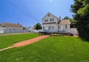 619 6th Street, Babylon, NY, 5 Bedrooms Bedrooms, 10 Rooms Rooms,2 BathroomsBathrooms,Residential,For Rent,6th,0,1033268 619 6th Street, Babylon, NY, 5 Bedrooms Bedrooms, 10 Rooms Rooms,2 BathroomsBathrooms,Residential,For Rent,6th,0,1033268