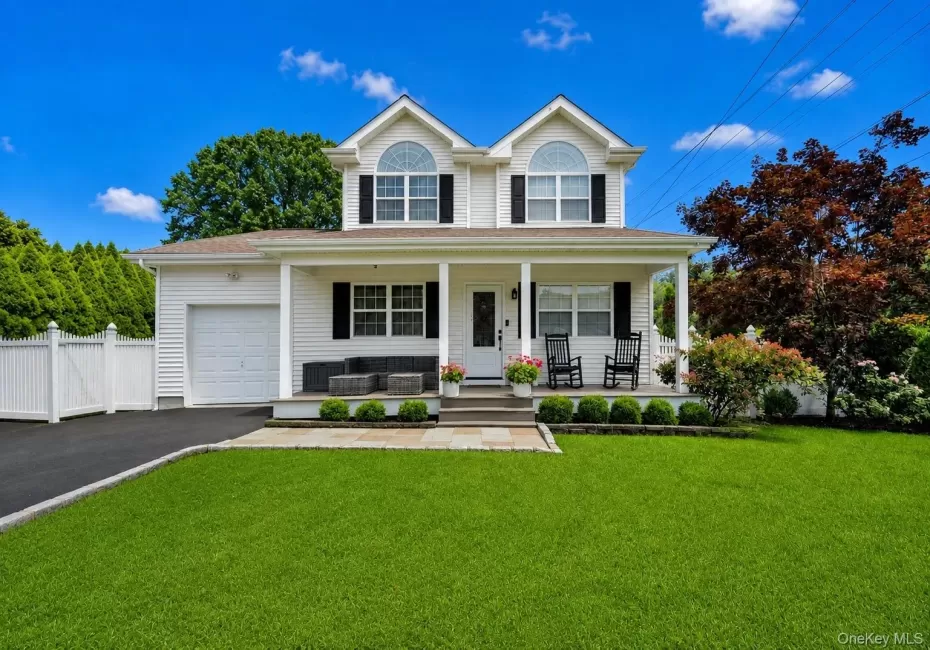 105 Harrison Avenue, Brookhaven, NY, 3 Bedrooms Bedrooms, 7 Rooms Rooms,3 BathroomsBathrooms,Residential,For Rent,Harrison,0,1034743 105 Harrison Avenue, Brookhaven, NY, 3 Bedrooms Bedrooms, 7 Rooms Rooms,3 BathroomsBathrooms,Residential,For Rent,Harrison,0,1034743