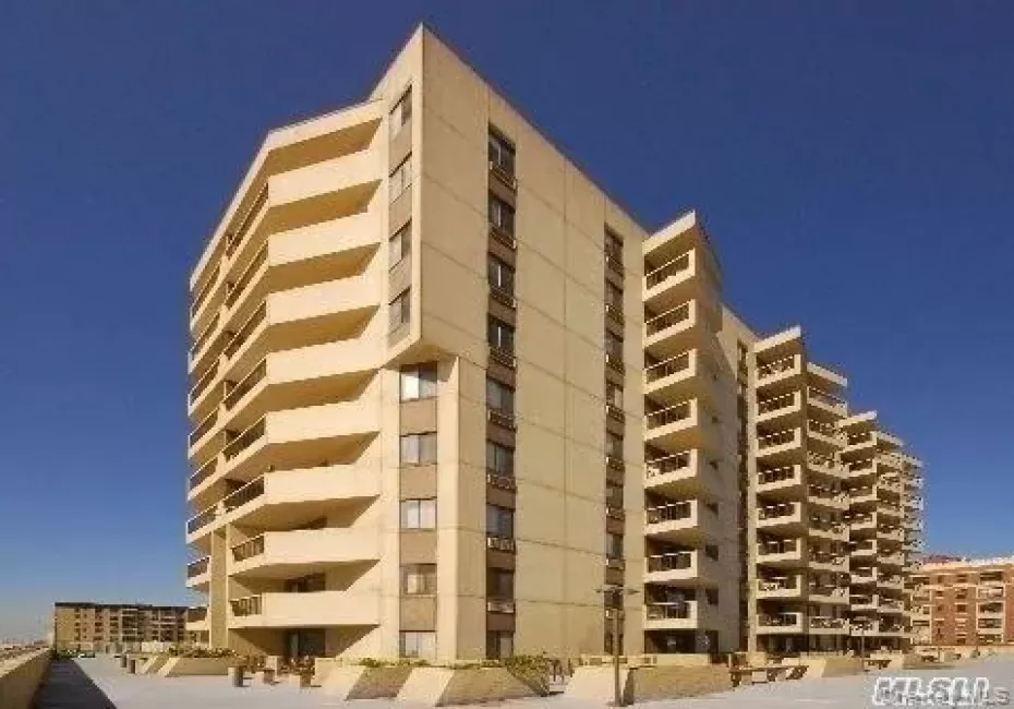 360 Shore Road, Long Beach, NY, 1 Bedroom Bedrooms, 3 Rooms Rooms,1 BathroomBathrooms,Residential Lease,For Rent,Shore,0,1038319 360 Shore Road, Long Beach, NY, 1 Bedroom Bedrooms, 3 Rooms Rooms,1 BathroomBathrooms,Residential Lease,For Rent,Shore,0,1038319