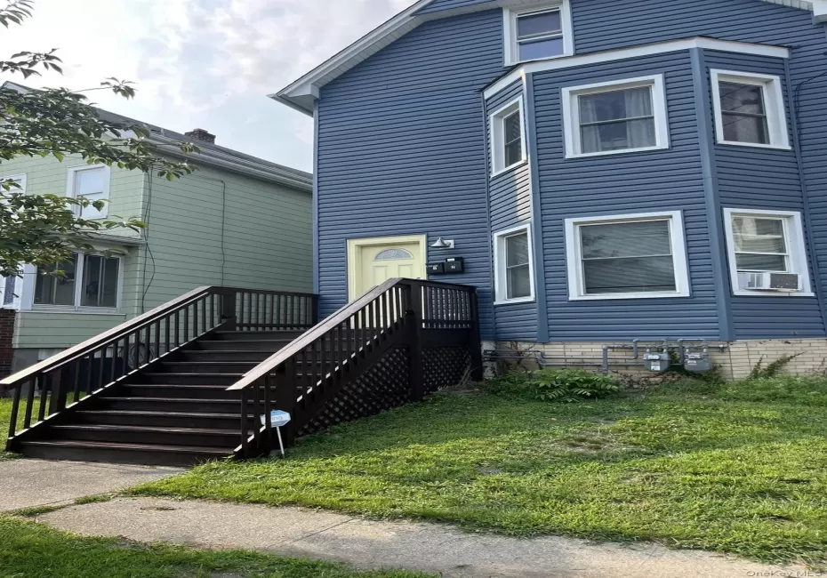42 Taylor Avenue, Poughkeepsie, NY, 2 Bedrooms Bedrooms, 5 Rooms Rooms,1 BathroomBathrooms,Residential Lease,For Rent,Taylor,0,1038191 42 Taylor Avenue, Poughkeepsie, NY, 2 Bedrooms Bedrooms, 5 Rooms Rooms,1 BathroomBathrooms,Residential Lease,For Rent,Taylor,0,1038191