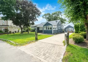 7 Oak Drive, Riverhead, NY, 2 Bedrooms Bedrooms, 7 Rooms Rooms,2 BathroomsBathrooms,Residential Lease,For Rent,Oak,0,1038246 7 Oak Drive, Riverhead, NY, 2 Bedrooms Bedrooms, 7 Rooms Rooms,2 BathroomsBathrooms,Residential Lease,For Rent,Oak,0,1038246