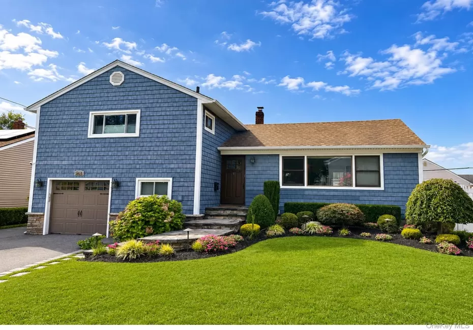 1815 Andrea Road, Hempstead, NY, 3 Bedrooms Bedrooms, 7 Rooms Rooms,2 BathroomsBathrooms,Residential,For Rent,Andrea,0,1035263 1815 Andrea Road, Hempstead, NY, 3 Bedrooms Bedrooms, 7 Rooms Rooms,2 BathroomsBathrooms,Residential,For Rent,Andrea,0,1035263