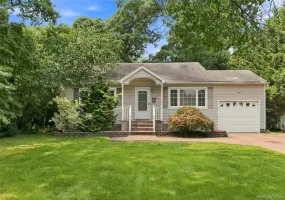 27 Ketcham Avenue, Babylon, NY, 3 Bedrooms Bedrooms, 9 Rooms Rooms,2 BathroomsBathrooms,Residential,For Rent,Ketcham,0,1035818 27 Ketcham Avenue, Babylon, NY, 3 Bedrooms Bedrooms, 9 Rooms Rooms,2 BathroomsBathrooms,Residential,For Rent,Ketcham,0,1035818