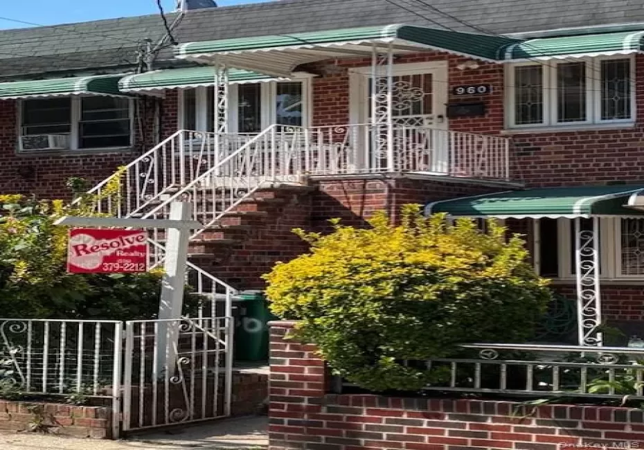 960 101st Street, New York, NY, 4 Bedrooms Bedrooms, 10 Rooms Rooms,3 BathroomsBathrooms,Residential,For Rent,101st,0,1036913 960 101st Street, New York, NY, 4 Bedrooms Bedrooms, 10 Rooms Rooms,3 BathroomsBathrooms,Residential,For Rent,101st,0,1036913