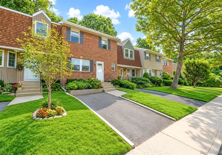 115 Woody Lane, Oyster Bay, NY, 3 Bedrooms Bedrooms, 7 Rooms Rooms,2 BathroomsBathrooms,Residential,For Rent,Woody,0,1037907 115 Woody Lane, Oyster Bay, NY, 3 Bedrooms Bedrooms, 7 Rooms Rooms,2 BathroomsBathrooms,Residential,For Rent,Woody,0,1037907