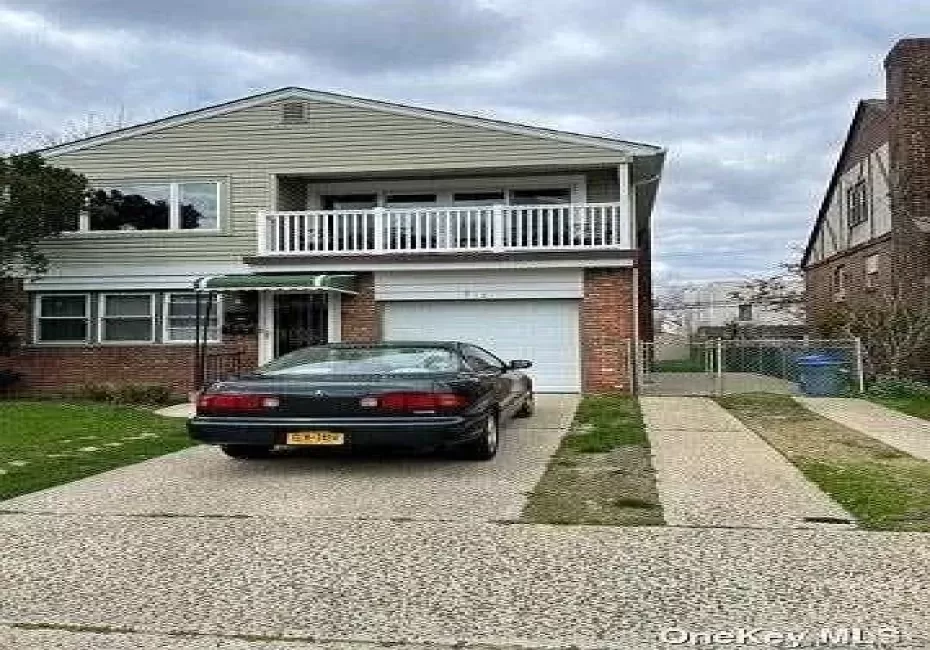 Driveway Parking for 1 car Driveway Parking for 1 car