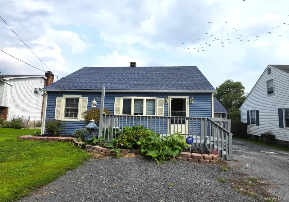 195 Commonwealth Avenue, Middletown, NY, 3 Bedrooms Bedrooms, 5 Rooms Rooms,1 BathroomBathrooms,Residential,For Rent,Commonwealth,0,1038167 195 Commonwealth Avenue, Middletown, NY, 3 Bedrooms Bedrooms, 5 Rooms Rooms,1 BathroomBathrooms,Residential,For Rent,Commonwealth,0,1038167