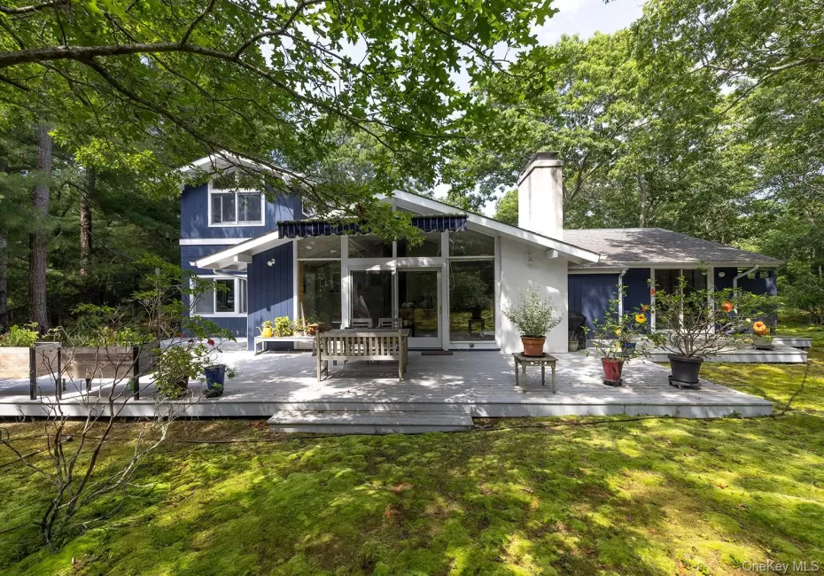 197 Two Holes Water Road, East Hampton, NY, 4 Bedrooms Bedrooms, 7 Rooms Rooms,3 BathroomsBathrooms,Residential,For Rent,Two Holes Water,0,1019417 197 Two Holes Water Road, East Hampton, NY, 4 Bedrooms Bedrooms, 7 Rooms Rooms,3 BathroomsBathrooms,Residential,For Rent,Two Holes Water,0,1019417