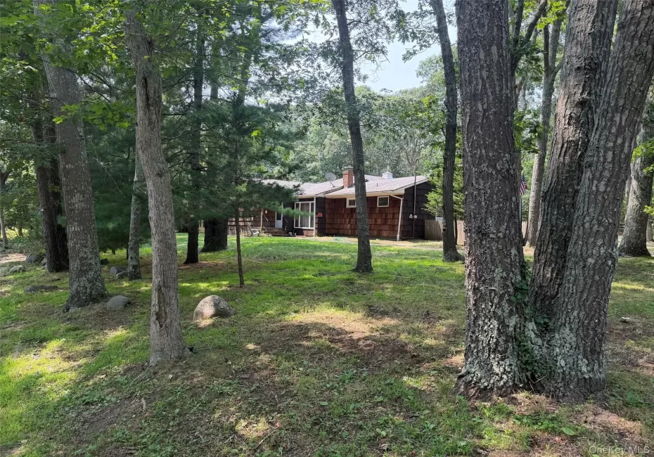 25 Columbia Avenue, Southampton, NY, 3 Bedrooms Bedrooms, 7 Rooms Rooms,2 BathroomsBathrooms,Residential Lease,For Rent,Columbia,0,1036911 25 Columbia Avenue, Southampton, NY, 3 Bedrooms Bedrooms, 7 Rooms Rooms,2 BathroomsBathrooms,Residential Lease,For Rent,Columbia,0,1036911