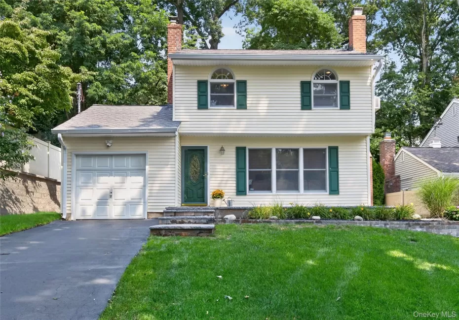 73 Maple Place, Huntington, NY, 3 Bedrooms Bedrooms, 7 Rooms Rooms,1 BathroomBathrooms,Residential,For Rent,Maple,0,1038123 73 Maple Place, Huntington, NY, 3 Bedrooms Bedrooms, 7 Rooms Rooms,1 BathroomBathrooms,Residential,For Rent,Maple,0,1038123