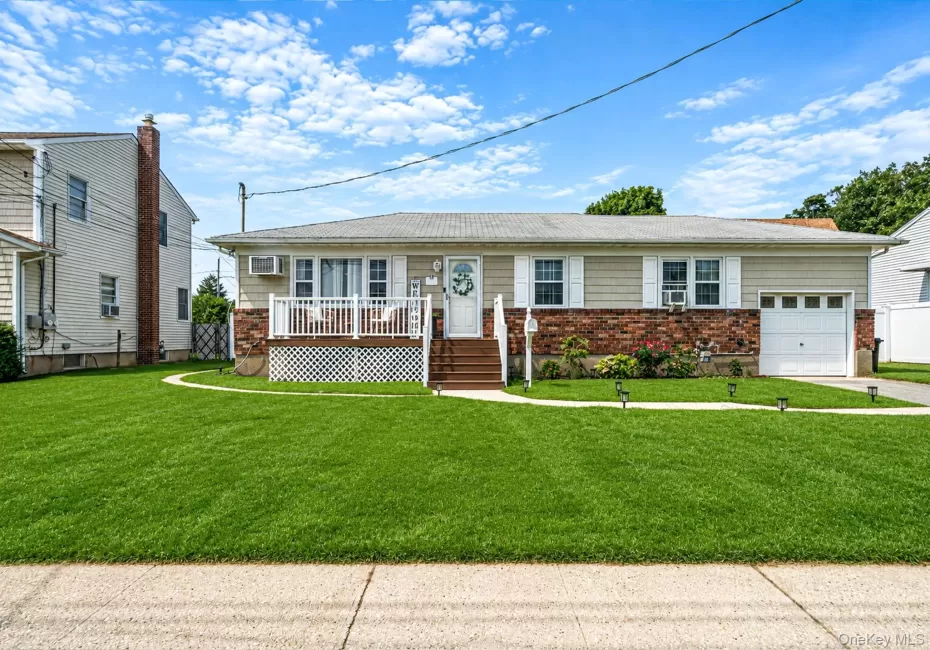 1028 Herzel Boulevard, West Babylon, NY, 3 Bedrooms Bedrooms, 6 Rooms Rooms,2 BathroomsBathrooms,Residential,For Rent,Herzel,0,1038309 1028 Herzel Boulevard, West Babylon, NY, 3 Bedrooms Bedrooms, 6 Rooms Rooms,2 BathroomsBathrooms,Residential,For Rent,Herzel,0,1038309