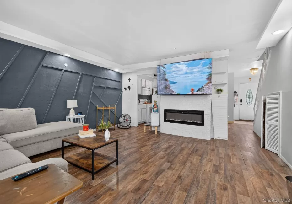 50 Hampton Court, Middletown, NY, 3 Bedrooms Bedrooms, 5 Rooms Rooms,1 BathroomBathrooms,Residential,For Rent,Hampton,0,1038267 50 Hampton Court, Middletown, NY, 3 Bedrooms Bedrooms, 5 Rooms Rooms,1 BathroomBathrooms,Residential,For Rent,Hampton,0,1038267