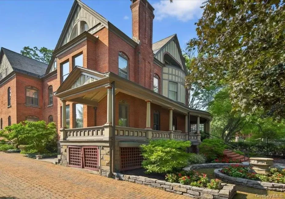 605 N. Broadway, Saratoga Springs, NY, 8 Bedrooms Bedrooms, 19 Rooms Rooms,8 BathroomsBathrooms,Residential,For Rent,N. Broadway,0,1038474 605 N. Broadway, Saratoga Springs, NY, 8 Bedrooms Bedrooms, 19 Rooms Rooms,8 BathroomsBathrooms,Residential,For Rent,N. Broadway,0,1038474