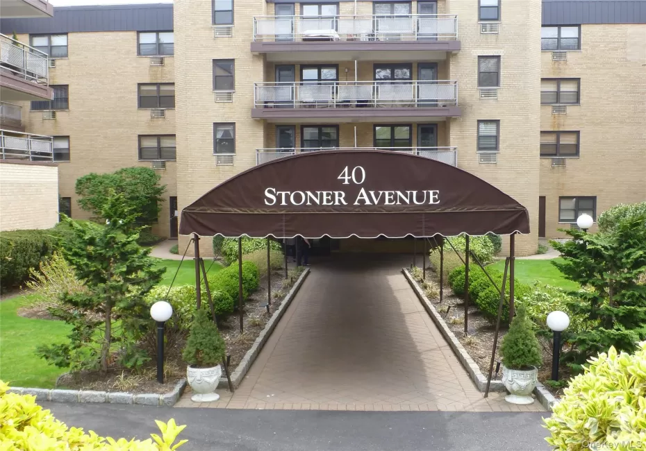 40 Stoner Avenue, North Hempstead, NY, 1 Bedroom Bedrooms, 4 Rooms Rooms,1 BathroomBathrooms,Residential,For Rent,Stoner,0,1038088 40 Stoner Avenue, North Hempstead, NY, 1 Bedroom Bedrooms, 4 Rooms Rooms,1 BathroomBathrooms,Residential,For Rent,Stoner,0,1038088