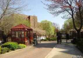150-25 72 Road, New York, NY, 22 Bedrooms Bedrooms, 5 Rooms Rooms,1 BathroomBathrooms,Residential,For Rent,72,0,1038603 150-25 72 Road, New York, NY, 22 Bedrooms Bedrooms, 5 Rooms Rooms,1 BathroomBathrooms,Residential,For Rent,72,0,1038603