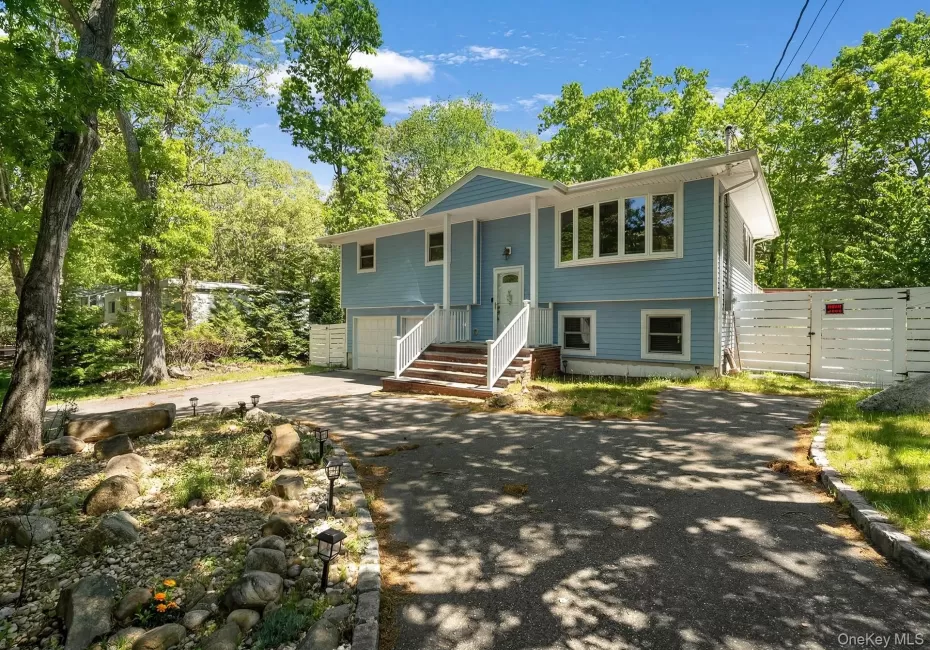 52 Walker Avenue, East Hampton, NY, 3 Bedrooms Bedrooms, 6 Rooms Rooms,2 BathroomsBathrooms,Residential Lease,For Rent,Walker,0,1038486 52 Walker Avenue, East Hampton, NY, 3 Bedrooms Bedrooms, 6 Rooms Rooms,2 BathroomsBathrooms,Residential Lease,For Rent,Walker,0,1038486