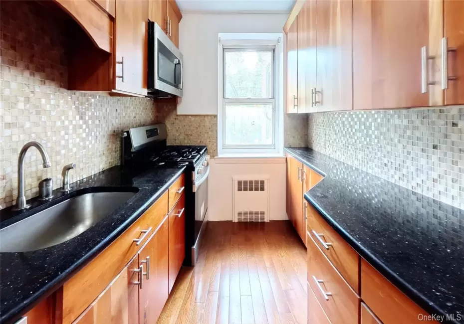7502 Austin Street Austin Street, New York, NY, 1 Bedroom Bedrooms, 3 Rooms Rooms,1 BathroomBathrooms,Residential,For Rent,Austin,0,1036677 7502 Austin Street Austin Street, New York, NY, 1 Bedroom Bedrooms, 3 Rooms Rooms,1 BathroomBathrooms,Residential,For Rent,Austin,0,1036677