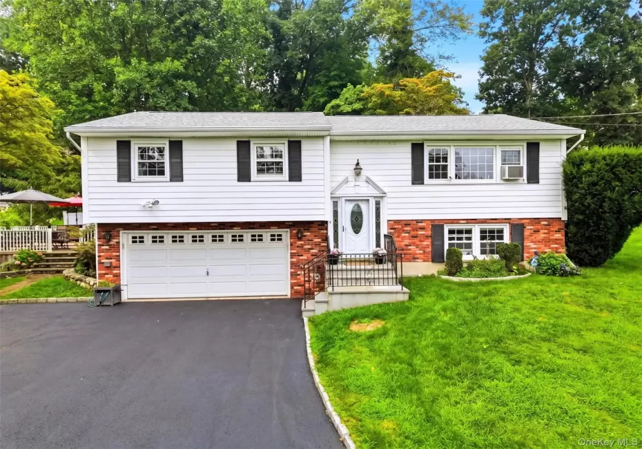 161 Geymer Drive, Carmel, NY, 3 Bedrooms Bedrooms, 7 Rooms Rooms,2 BathroomsBathrooms,Residential,For Rent,Geymer,0,1038286 161 Geymer Drive, Carmel, NY, 3 Bedrooms Bedrooms, 7 Rooms Rooms,2 BathroomsBathrooms,Residential,For Rent,Geymer,0,1038286