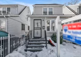 190-26 118th Avenue, New York, NY, 3 Bedrooms Bedrooms, 8 Rooms Rooms,2 BathroomsBathrooms,Residential,For Rent,118th,0,1038624 190-26 118th Avenue, New York, NY, 3 Bedrooms Bedrooms, 8 Rooms Rooms,2 BathroomsBathrooms,Residential,For Rent,118th,0,1038624