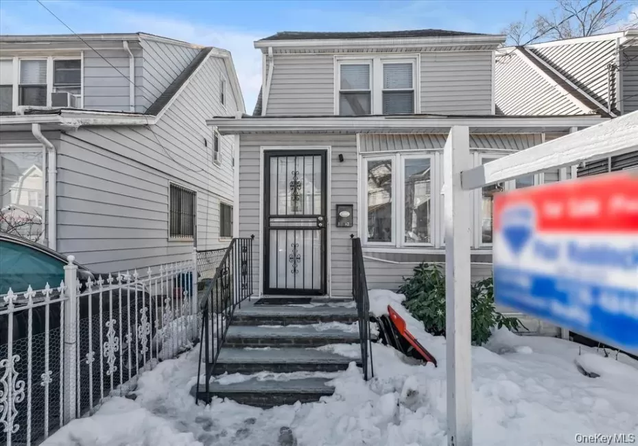 190-26 118th Avenue, New York, NY, 3 Bedrooms Bedrooms, 8 Rooms Rooms,2 BathroomsBathrooms,Residential,For Rent,118th,0,1038624 190-26 118th Avenue, New York, NY, 3 Bedrooms Bedrooms, 8 Rooms Rooms,2 BathroomsBathrooms,Residential,For Rent,118th,0,1038624