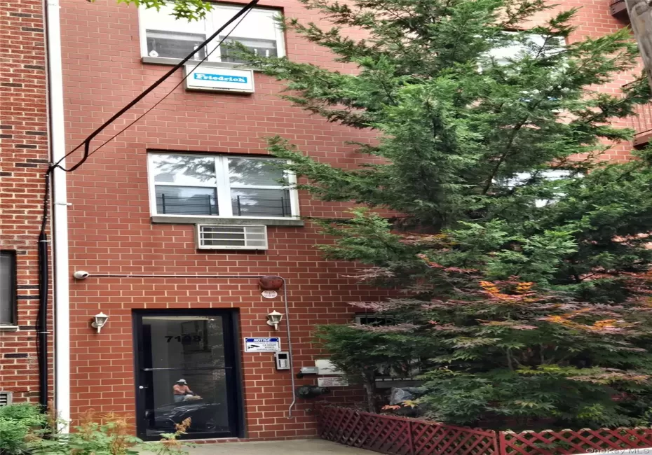 71-08 162 Street, New York, NY, 2 Bedrooms Bedrooms, 8 Rooms Rooms,3 BathroomsBathrooms,Residential Lease,For Rent,162 Street,0,1034728 71-08 162 Street, New York, NY, 2 Bedrooms Bedrooms, 8 Rooms Rooms,3 BathroomsBathrooms,Residential Lease,For Rent,162 Street,0,1034728