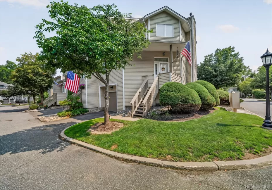 57 Village Green, Clarkstown, NY, 2 Bedrooms Bedrooms, 6 Rooms Rooms,2 BathroomsBathrooms,Residential,For Rent,Village,0,1031369 57 Village Green, Clarkstown, NY, 2 Bedrooms Bedrooms, 6 Rooms Rooms,2 BathroomsBathrooms,Residential,For Rent,Village,0,1031369