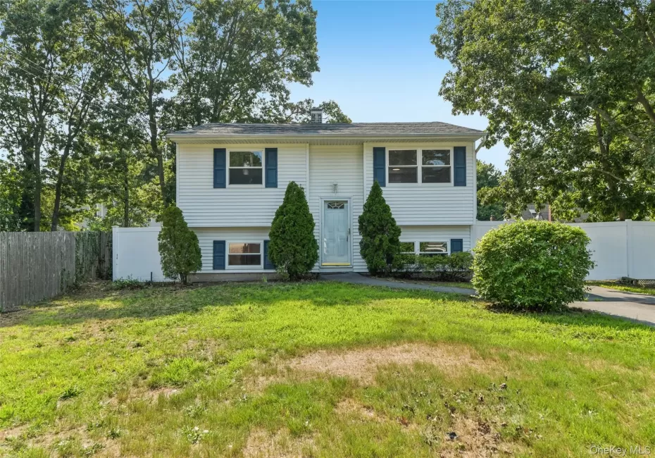 4 Beechwood Drive, Brookhaven, NY, 3 Bedrooms Bedrooms, 7 Rooms Rooms,1 BathroomBathrooms,Residential,For Rent,Beechwood,0,1035203 4 Beechwood Drive, Brookhaven, NY, 3 Bedrooms Bedrooms, 7 Rooms Rooms,1 BathroomBathrooms,Residential,For Rent,Beechwood,0,1035203