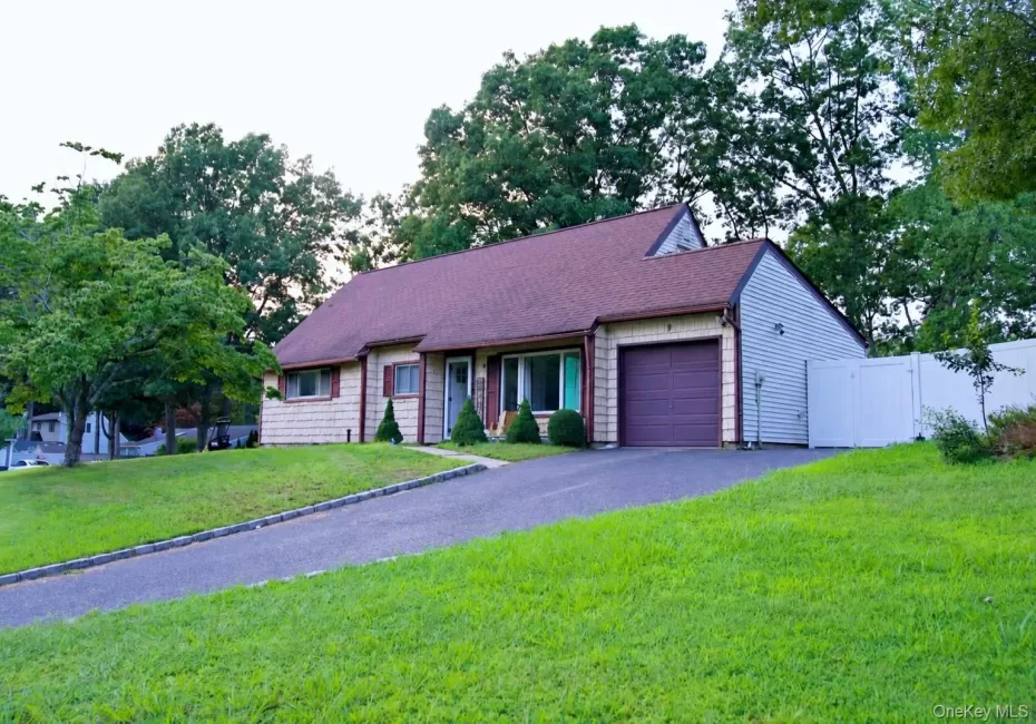 9 Hudson Street, Brookhaven, NY, 4 Bedrooms Bedrooms, 8 Rooms Rooms,1 BathroomBathrooms,Residential,For Rent,Hudson,0,1038583 9 Hudson Street, Brookhaven, NY, 4 Bedrooms Bedrooms, 8 Rooms Rooms,1 BathroomBathrooms,Residential,For Rent,Hudson,0,1038583