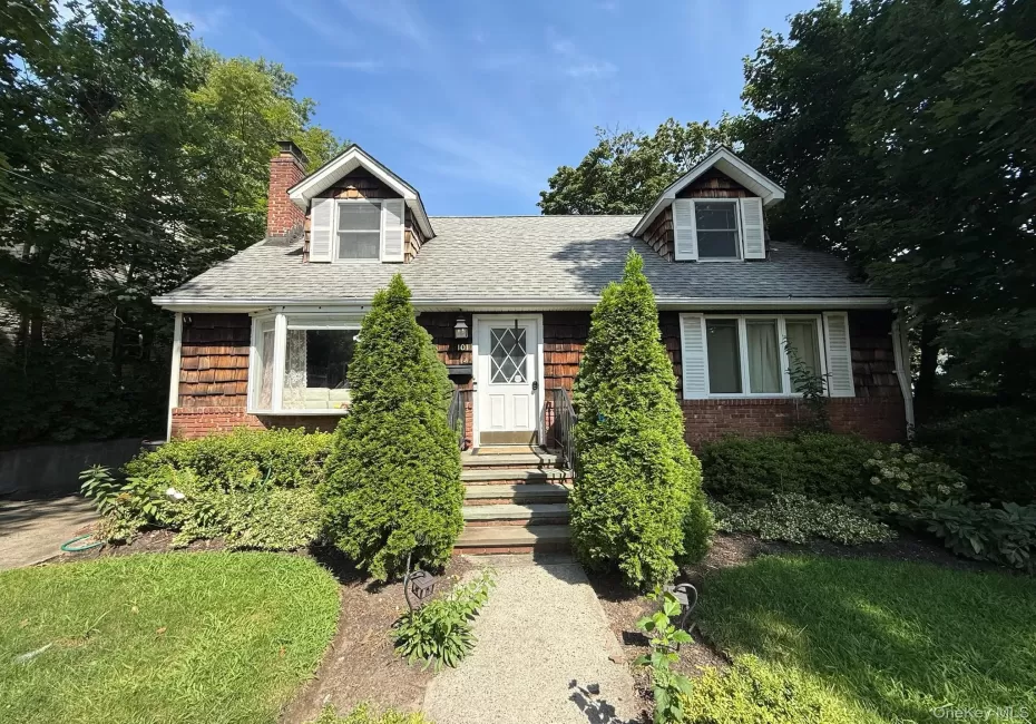 101 Elm Street, Huntington, NY, 1 Bedroom Bedrooms, 3 Rooms Rooms,1 BathroomBathrooms,Residential Lease,For Rent,Elm,0,1038832 101 Elm Street, Huntington, NY, 1 Bedroom Bedrooms, 3 Rooms Rooms,1 BathroomBathrooms,Residential Lease,For Rent,Elm,0,1038832
