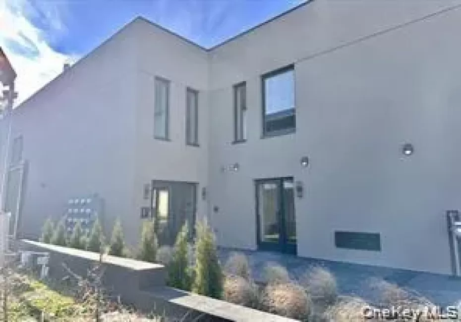 362 MERRICK Road, Hempstead, NY, 1 Bedroom Bedrooms, 3 Rooms Rooms,1 BathroomBathrooms,Residential Lease,For Rent,MERRICK,0,1038772 362 MERRICK Road, Hempstead, NY, 1 Bedroom Bedrooms, 3 Rooms Rooms,1 BathroomBathrooms,Residential Lease,For Rent,MERRICK,0,1038772