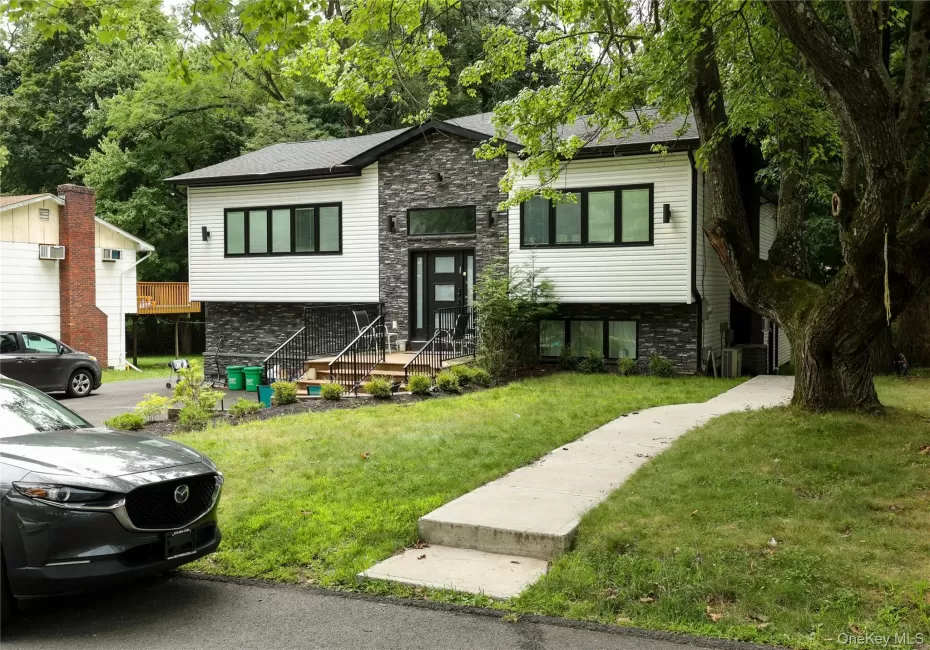 29 Albert Drive, Ramapo, NY, 9 Bedrooms Bedrooms, 9 Rooms Rooms,6 BathroomsBathrooms,Residential,For Rent,Albert,0,1038095 29 Albert Drive, Ramapo, NY, 9 Bedrooms Bedrooms, 9 Rooms Rooms,6 BathroomsBathrooms,Residential,For Rent,Albert,0,1038095