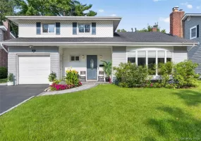 31 Driftwood Drive, North Hempstead, NY, 4 Bedrooms Bedrooms, 8 Rooms Rooms,3 BathroomsBathrooms,Residential,For Rent,Driftwood,0,1037946 31 Driftwood Drive, North Hempstead, NY, 4 Bedrooms Bedrooms, 8 Rooms Rooms,3 BathroomsBathrooms,Residential,For Rent,Driftwood,0,1037946