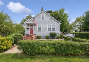 27 Litchfield Avenue, Babylon, NY, 4 Bedrooms Bedrooms, 7 Rooms Rooms,2 BathroomsBathrooms,Residential,For Rent,Litchfield,0,1037760 27 Litchfield Avenue, Babylon, NY, 4 Bedrooms Bedrooms, 7 Rooms Rooms,2 BathroomsBathrooms,Residential,For Rent,Litchfield,0,1037760