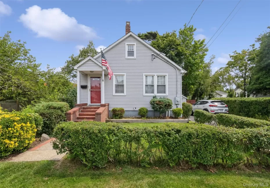 27 Litchfield Avenue, Babylon, NY, 4 Bedrooms Bedrooms, 7 Rooms Rooms,2 BathroomsBathrooms,Residential,For Rent,Litchfield,0,1037760 27 Litchfield Avenue, Babylon, NY, 4 Bedrooms Bedrooms, 7 Rooms Rooms,2 BathroomsBathrooms,Residential,For Rent,Litchfield,0,1037760