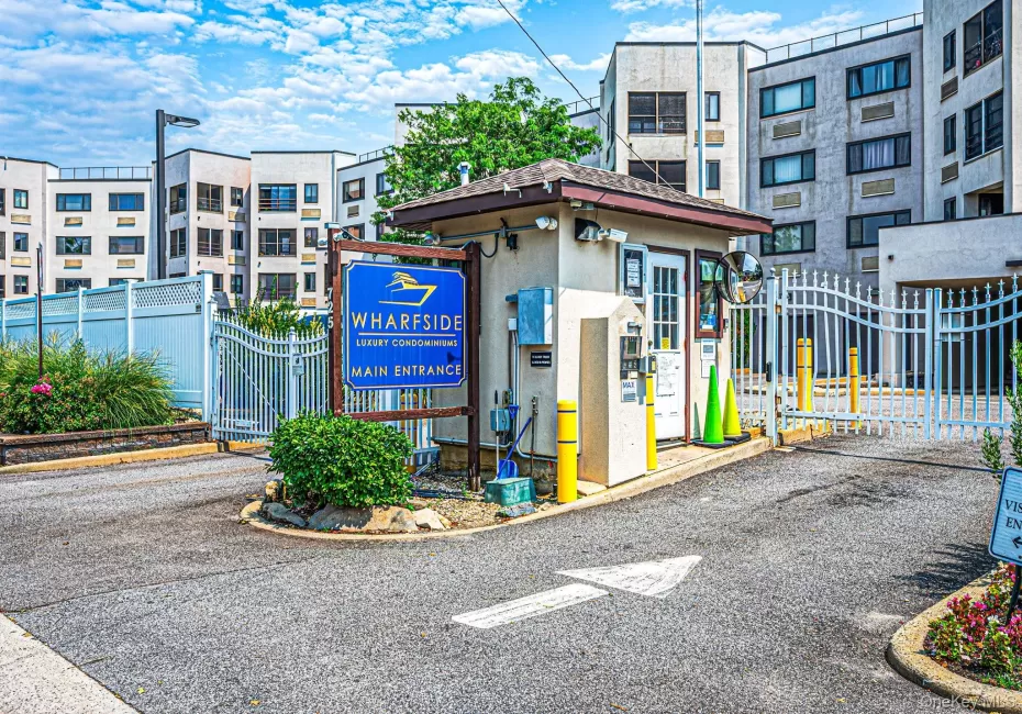 725 Miller, Hempstead, NY, 1 Bedroom Bedrooms, 3 Rooms Rooms,1 BathroomBathrooms,Residential,For Rent,Miller,0,1038573 725 Miller, Hempstead, NY, 1 Bedroom Bedrooms, 3 Rooms Rooms,1 BathroomBathrooms,Residential,For Rent,Miller,0,1038573