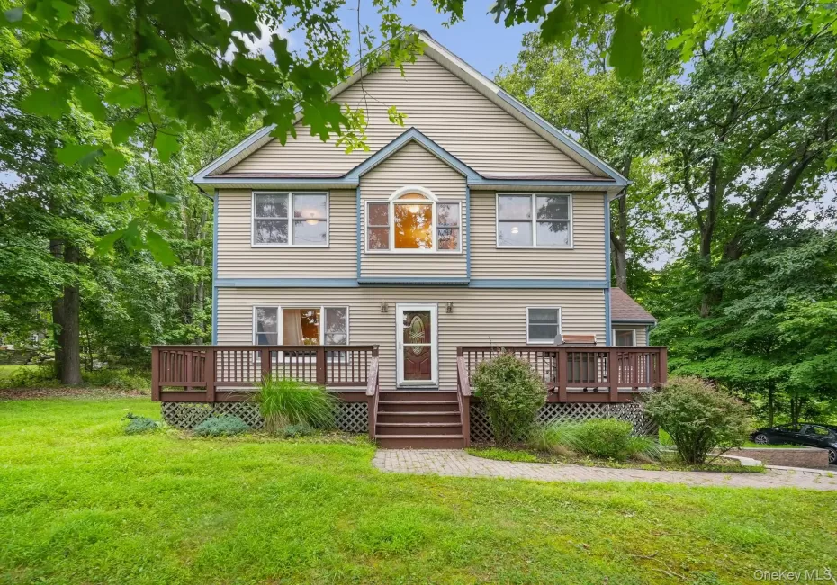 108 Ridge Road, Woodbury, NY, 5 Bedrooms Bedrooms, 8 Rooms Rooms,2 BathroomsBathrooms,Residential,For Rent,Ridge,0,1030932 108 Ridge Road, Woodbury, NY, 5 Bedrooms Bedrooms, 8 Rooms Rooms,2 BathroomsBathrooms,Residential,For Rent,Ridge,0,1030932