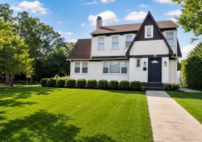 322 Westwood Road, Hempstead, NY, 4 Bedrooms Bedrooms, 10 Rooms Rooms,3 BathroomsBathrooms,Residential Lease,For Rent,Westwood,0,1038567 322 Westwood Road, Hempstead, NY, 4 Bedrooms Bedrooms, 10 Rooms Rooms,3 BathroomsBathrooms,Residential Lease,For Rent,Westwood,0,1038567