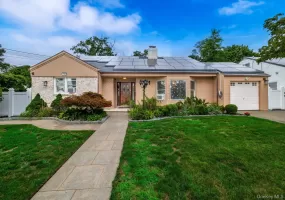 791 Cornwell Avenue, Hempstead, NY, 5 Bedrooms Bedrooms, 9 Rooms Rooms,3 BathroomsBathrooms,Residential,For Rent,Cornwell,0,1038367 791 Cornwell Avenue, Hempstead, NY, 5 Bedrooms Bedrooms, 9 Rooms Rooms,3 BathroomsBathrooms,Residential,For Rent,Cornwell,0,1038367