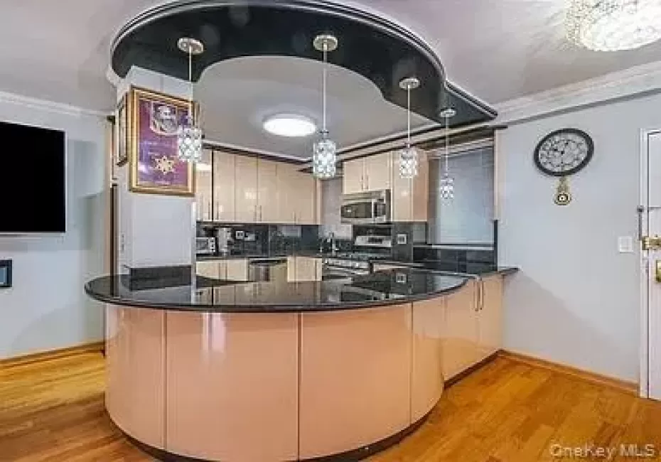98-05 63rd Road, New York, NY, 3 Bedrooms Bedrooms, 7 Rooms Rooms,1 BathroomBathrooms,Residential,For Rent,63rd,0,1038663 98-05 63rd Road, New York, NY, 3 Bedrooms Bedrooms, 7 Rooms Rooms,1 BathroomBathrooms,Residential,For Rent,63rd,0,1038663