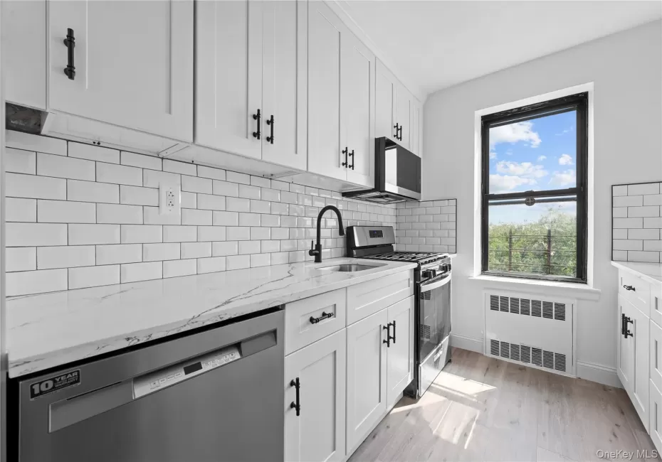 37-26 87th Street, New York, NY, 2 Bedrooms Bedrooms, 5 Rooms Rooms,1 BathroomBathrooms,Residential,For Rent,87th,0,1038706 37-26 87th Street, New York, NY, 2 Bedrooms Bedrooms, 5 Rooms Rooms,1 BathroomBathrooms,Residential,For Rent,87th,0,1038706