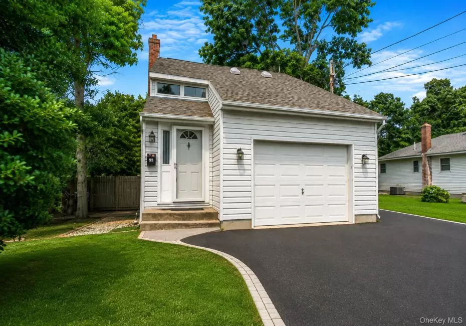 35 6th Street, Brookhaven, NY, 3 Bedrooms Bedrooms, 7 Rooms Rooms,1 BathroomBathrooms,Residential,For Rent,6th,0,1036873 35 6th Street, Brookhaven, NY, 3 Bedrooms Bedrooms, 7 Rooms Rooms,1 BathroomBathrooms,Residential,For Rent,6th,0,1036873